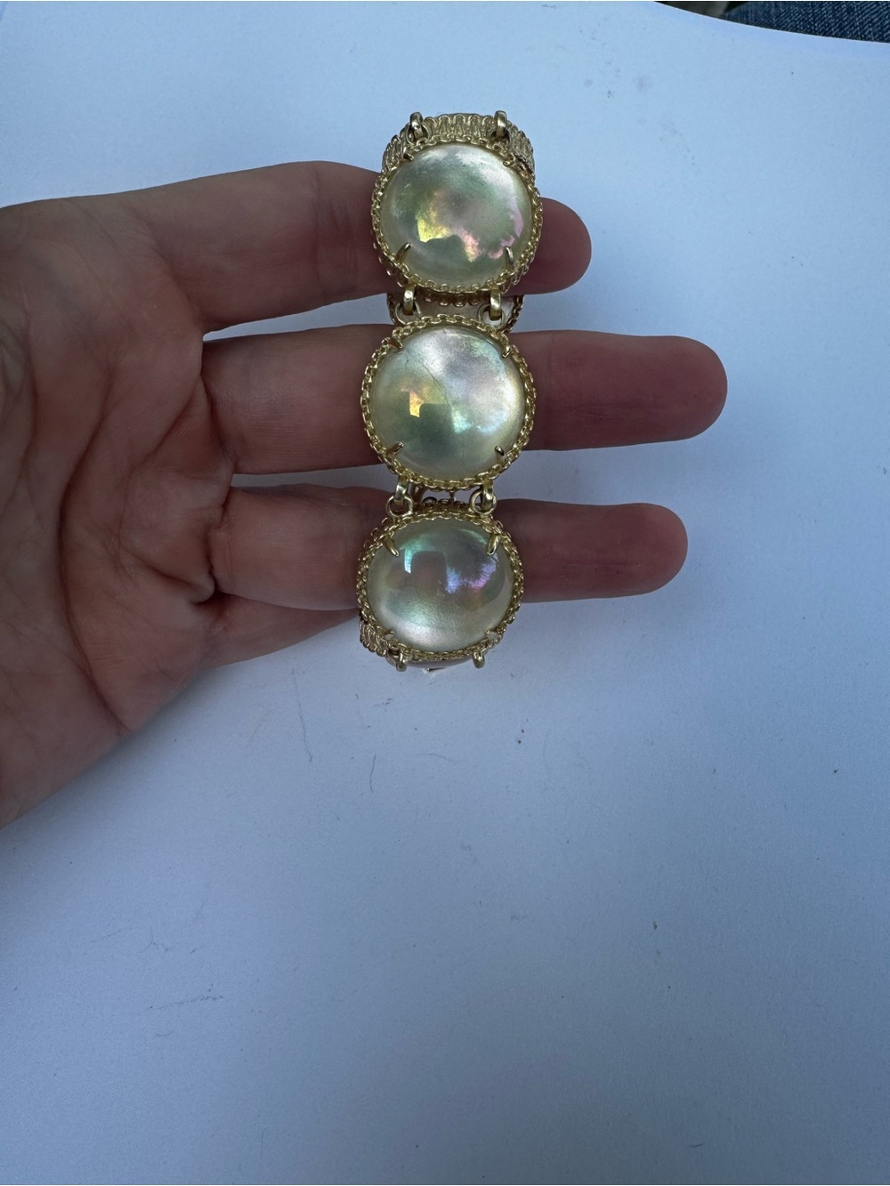 Kendra Scott Gold Iridescent Pearl-Effect Triple Link Bracelet